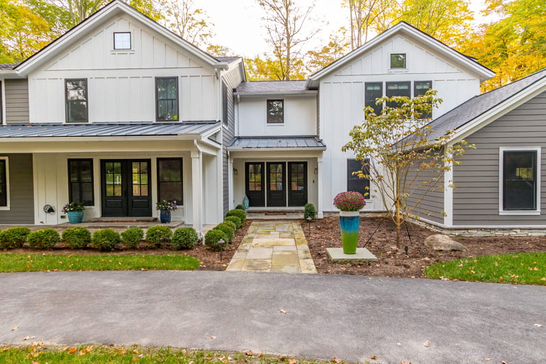 Winterberry Ln Modern Farmhouse